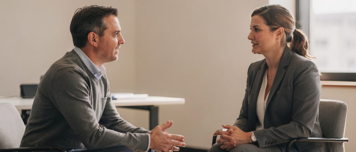 Coach hoogbegaafdheid volwassenen in één-op-één coaching sessie voor hoogbegaafde professionals